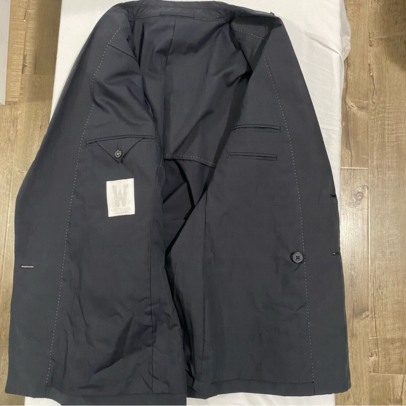 UNITED ARROWS men’s nylon/cotton grayish navy double breasted suit, JP 46 (~36S) - Picture 11 of 16
